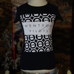 Medium Twentyone Pilots Women's Black Band T-shirt